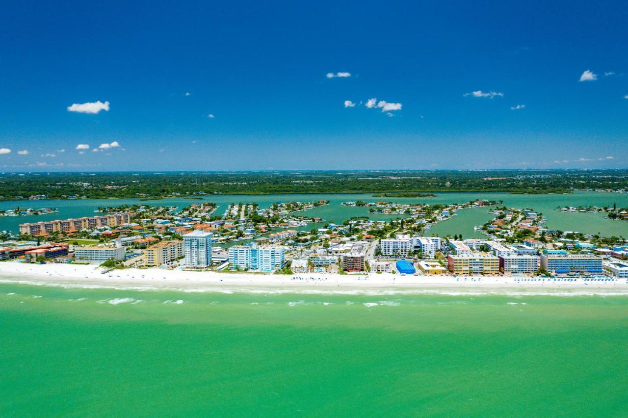 Grand Shores West Редингтон-Шорс Экстерьер фото