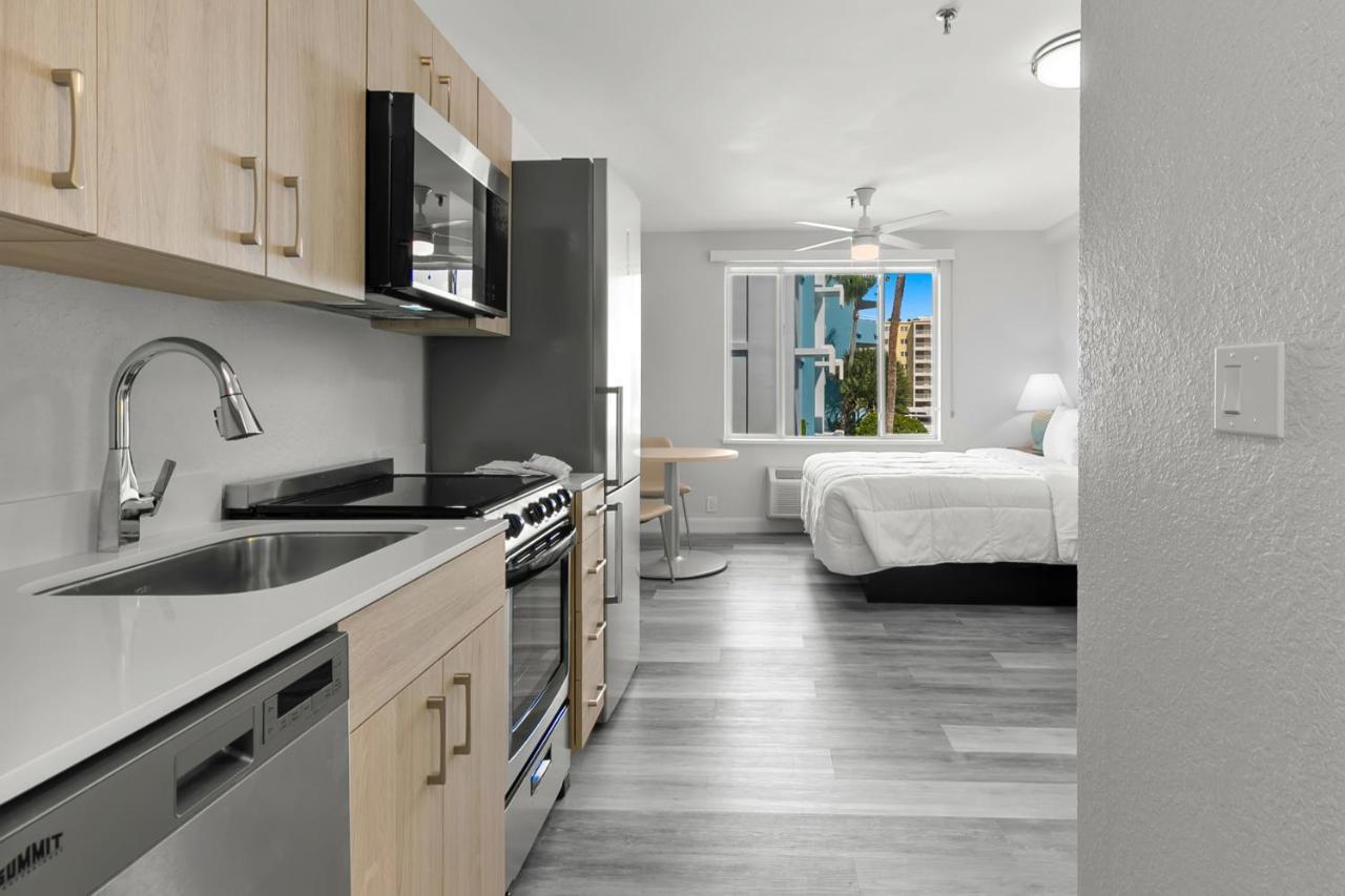 Grand Shores West Редингтон-Шорс Экстерьер фото