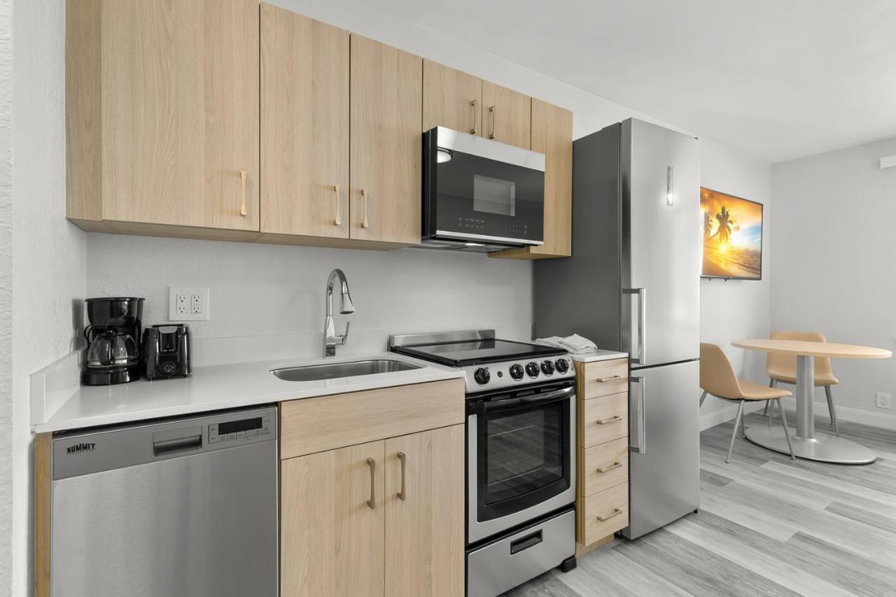 Grand Shores West Редингтон-Шорс Экстерьер фото