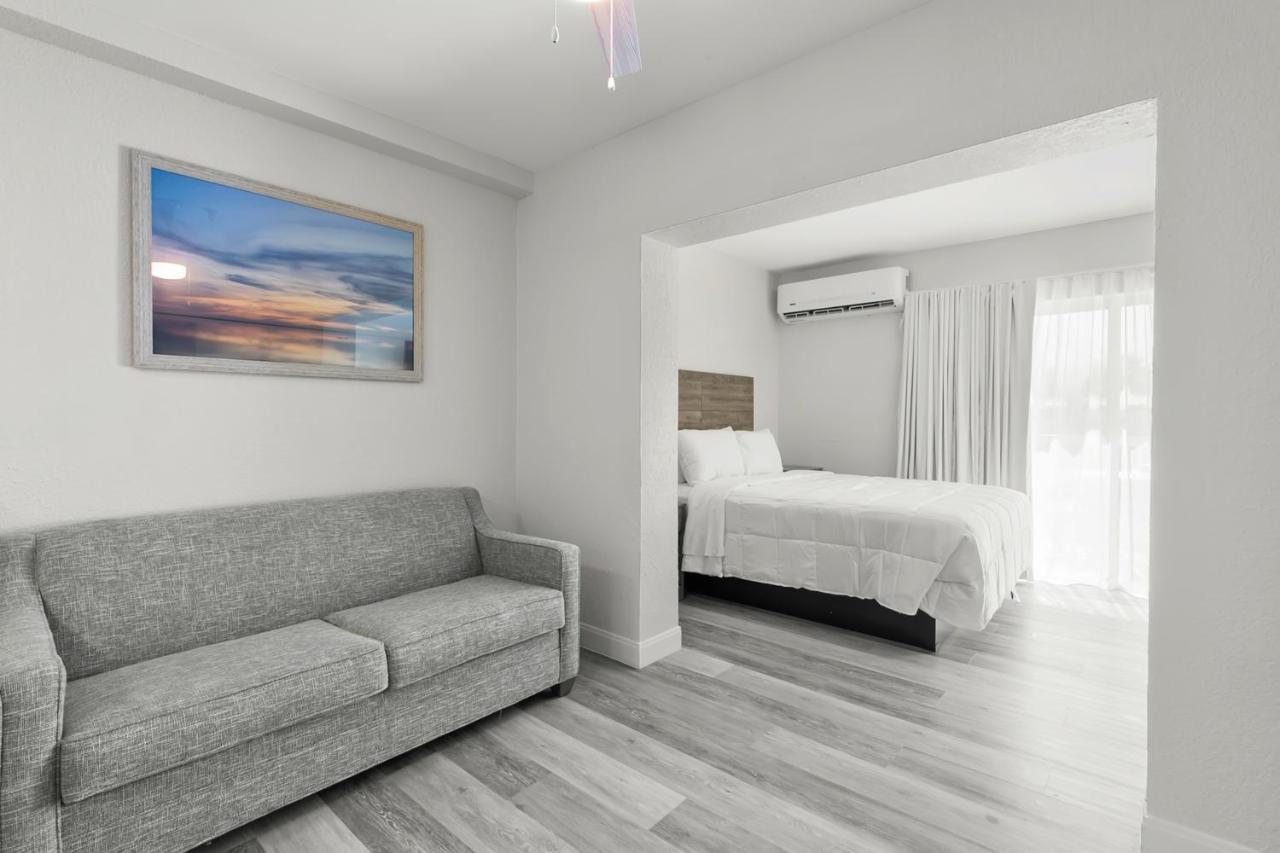 Grand Shores West Редингтон-Шорс Экстерьер фото